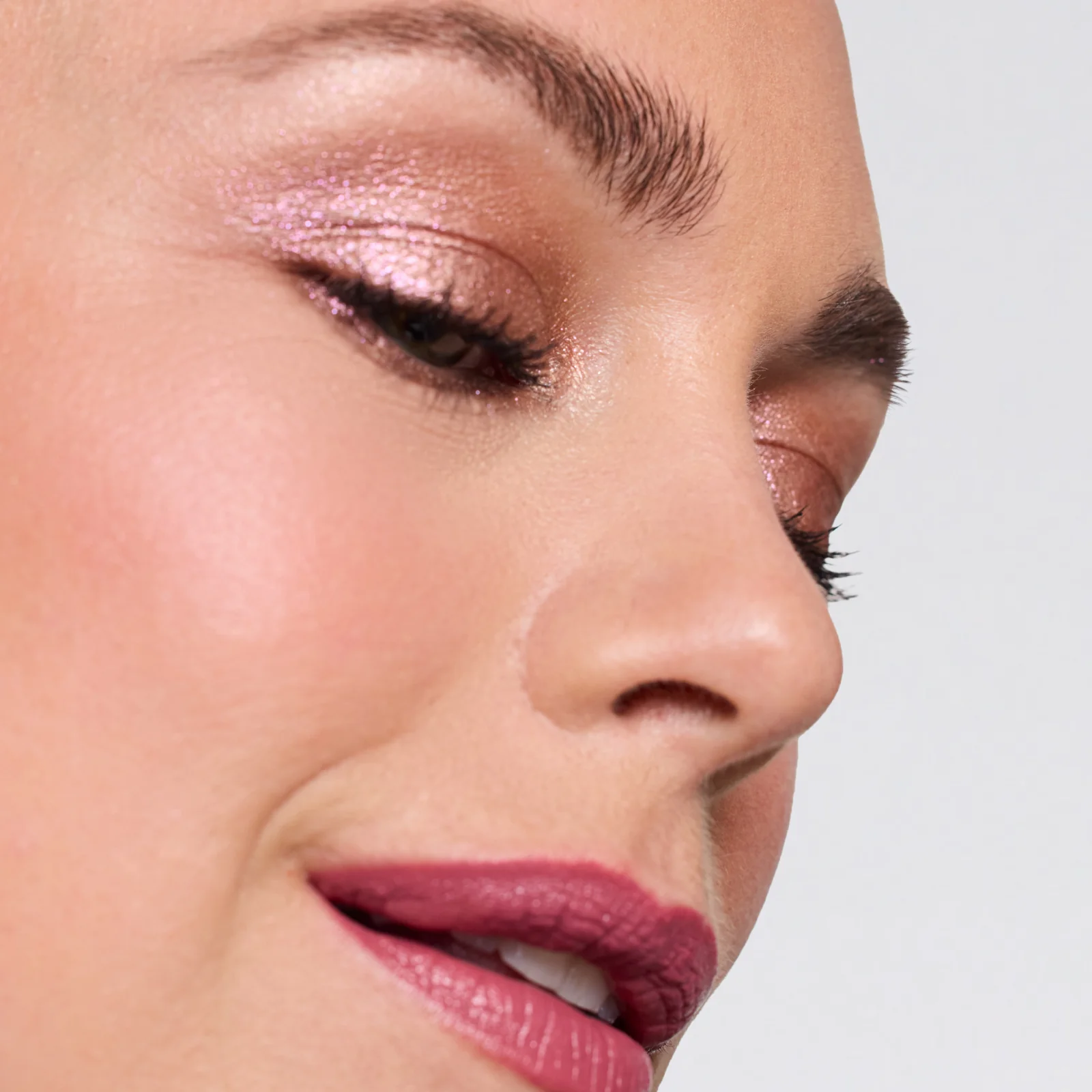 Velvet Love Eyeliner Pencil (Metallic Desert Rose) - Image 3