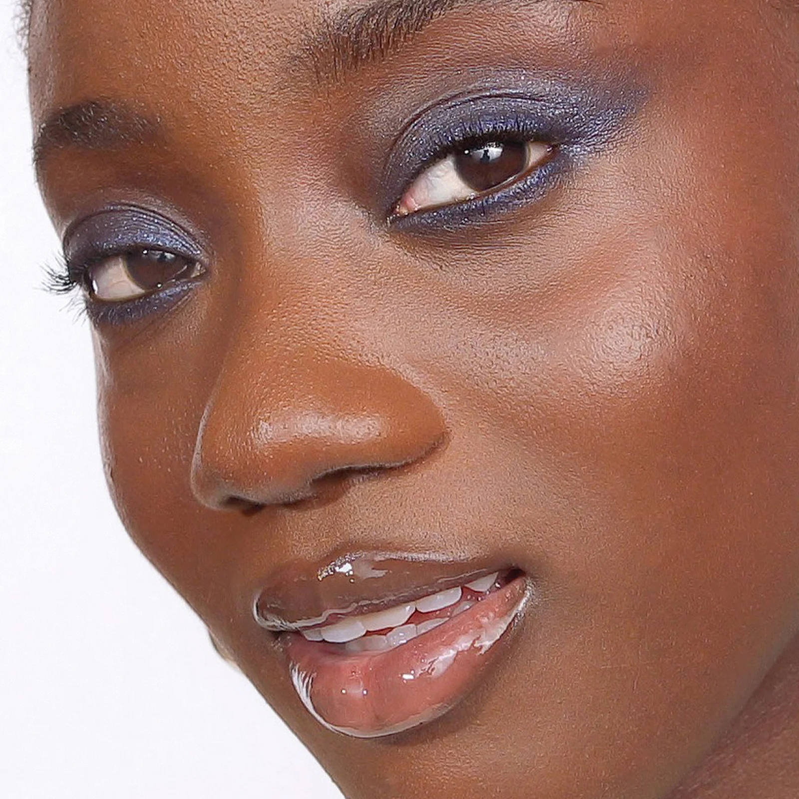 Velvet Love Eyeliner Pencil (Metallic Sapphire) - Image 3